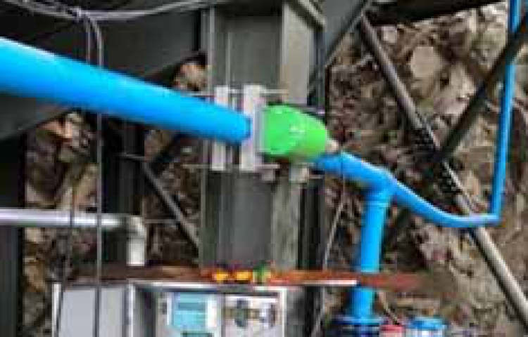 Measurement of undercurrent density in Na-22 radioactive instrument thickener