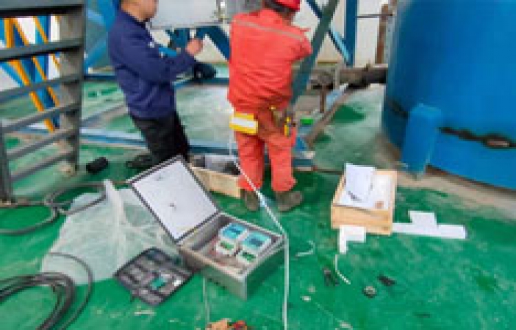 Na-22 radioactive instrument gold mine filling and stirring barrel pipeline concentration measuremen